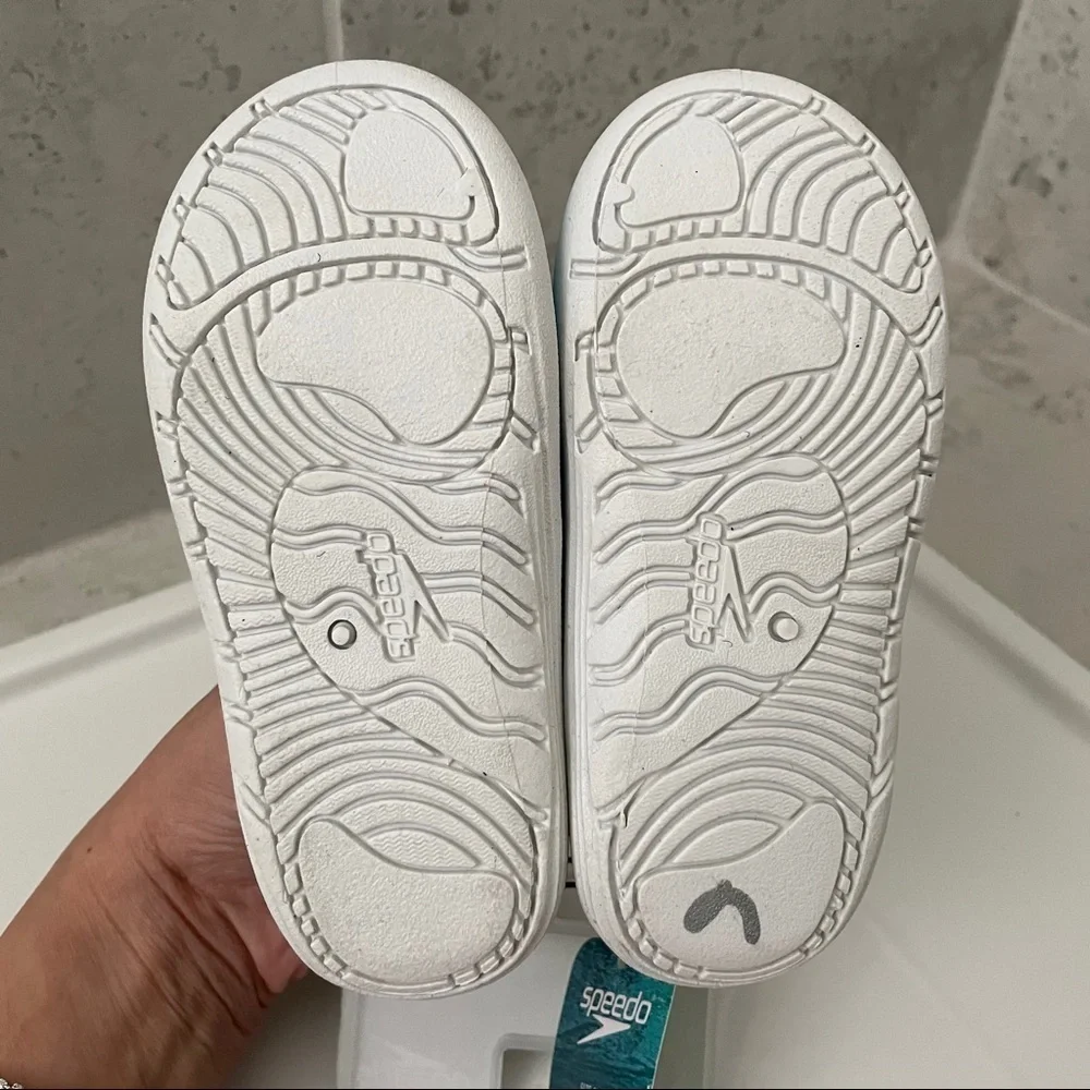 Speedo Hybrid Water Shoe Size M (7-8) Blue